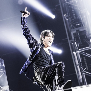 氷室京介、ライブ無期限休止前の【LAST GIGS】が映像化