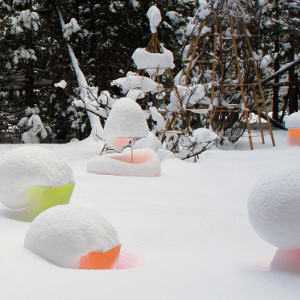 この冬、北海道に行ったらマストで訪れたい！パステルカラーの雪アートが幻想的♡