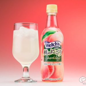 『Welch’s 桃のにごりスパークリング』桃のうま味を思いっ切り詰め込んだ濃厚炭酸飲料