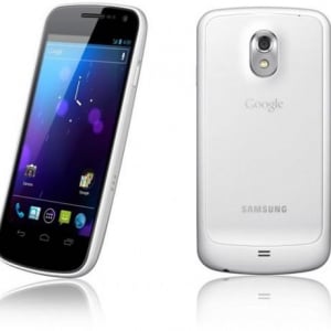 Galaxy Nexus ホワイトカラーの公式画像