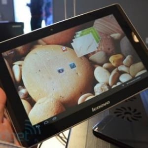 CES 2012：Lenovo、クアッドコアTegra 3・1,920×1,200解像度のICSタブレット「LePad K2010（IdeaPad K2）」を公開