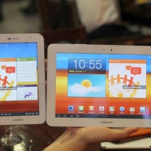 画面周りもホワイトカラーのGalaxy Tab 7.0 PlusとGalaxy Tab 10.1がベトナムで見つかる