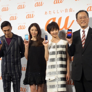 【au発表会】スマートフォン2012年モデルはテンキー搭載の『INFOBAR』や『GALAXY S II WiMAX』『Xperia acro HD』など全5機種