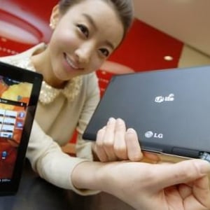 LG、韓国向け8.9インチLTEタブレット「Optimus Pad LTE」を発表