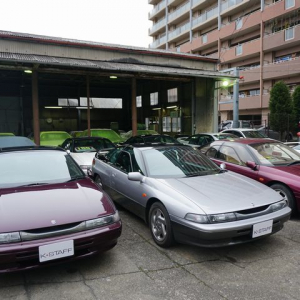 納車はなんと３～６ヵ月待ち？　伝説の名車「スバル アルシオーネSVX」専門店を訪ねる！