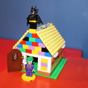 「大人のレゴ教室」ってこんなところ！　世界に一つだけのレゴティッシュケースを作ってみた