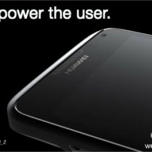 Huawei、MWC 2012で発表予定のスマートフォン（Ascend D1 Q？）の一部を公開