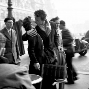 パリが愛した写真家 ロベール・ドアノー写真展「ドアノーのパリ劇場」
