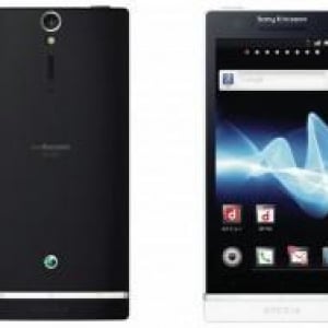 Xperia NX SO-02Dが本日発売