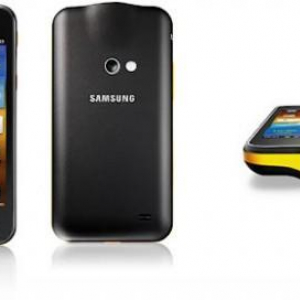 Samsung、プロジェクターを搭載したAndroidスマートフォン『Galaxy Beam』を発表、デュアルコアCPU・2000mAhバッテリーを搭載