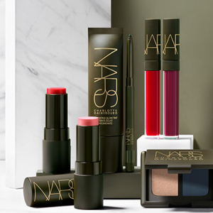 アンニュイな雰囲気をメイクで演出♡「シャルロット・ゲンズブール×NARS」の新作コレクションが登場！