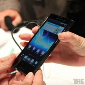 MWC 2012：Xperia ionは今夏に米国以外でも発売される予定