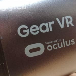 「Gear VR with Controller（SM-R324）」のレビュー、専用コントローラーでリアルなゲーム体験が可能