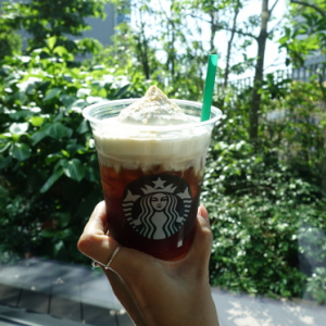 スタバの新作はスッキリなのにクリーミー♡発売前の「コールドブリュー クリームフロート」を飲んでみた！