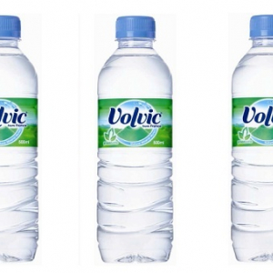 『ボルヴィック』が再生可能素材を使用した新ボトル『green bottle』を4月2日より導入 　水源地体験ツアーが当たるキャンペーンも！