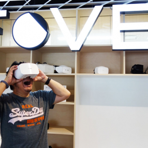 【アキバ会社見学】視線追跡VRのFOVEが秋葉原に移転！　新オフィスを見学させてもらいました