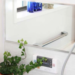 水垢すっきり！お風呂の鏡の”うろこ状”の汚れを取る方法＆予防術