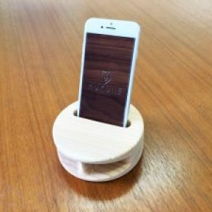 日本発、木製iPhoneスピーカーケース「MUKUNE」