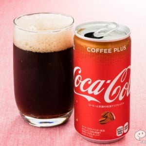 コークご乱心!? コーラにコーヒーはアリなのか、自販機限定『コカ・コーラ COFFEE PLUS』を飲んで確認！