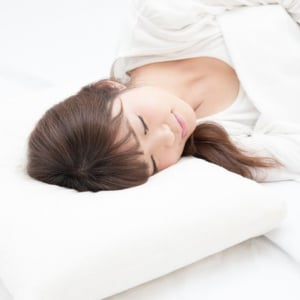 深い睡眠で夏のお疲れボディを立て直す！　　医師がすすめる「ぐっすりストレッチ」とは？