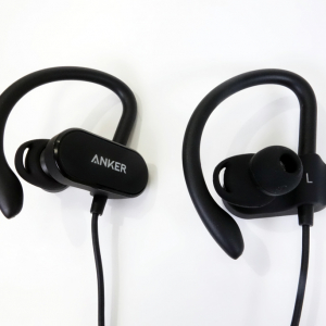 アンカー・ジャパンがaptX対応で12時間以上の連続再生可能なBluetoothイヤホン『Anker SoundBuds Curve』を発売