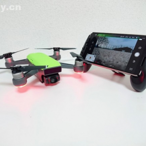 「DJI Spark」のレビュー  小型で高性能な空撮自撮りドローン