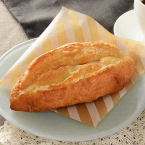 メープルとバターがたまらない♪ローソン「メープルバターフランスパン」新発売