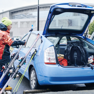 愛車のトヨタ プリウスのおかげで、趣味のスキーに全力投球できています