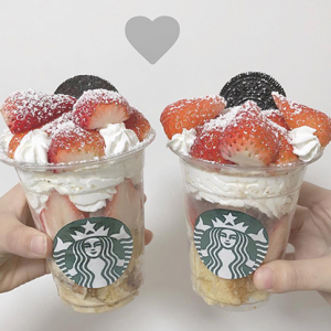 スタバの新作いちごは売り切ればかり？スタバのカップで作る、アレンジスイーツ集♡