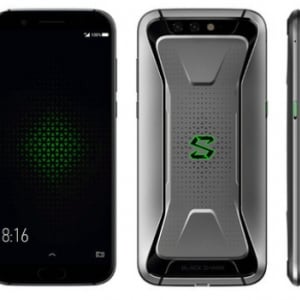 Xiaomi、ゲーミングスマホ「Xiaomi Black Shark」を発表、専用ゲームモードやゲームパッドも