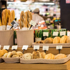 ありえない ! 日本人がフランスのスーパーで驚いたこと〜店員が割り込み！？〜