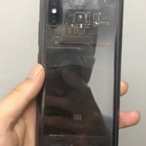 XiaomiのMi 8はシースルーボディを採用か？