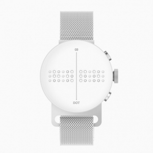 視覚障害者向けの点字スマートウォッチ「Dot Watch」が登場