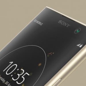 Sony Mobile、ミッドレンジクラスの18:9スマホ「Xperia XA2 Plus」を発表