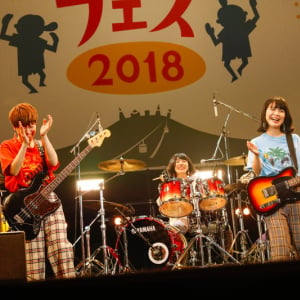 チャットモンチー主催イベントDAY1に奥田民生/ベボベら登場、高橋久美子とも「シャングリラ」