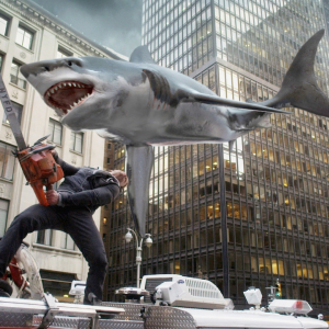 正気かよ……　サメ竜巻シリーズ最新作をまさかの4DXで公開『シャークネード ラスト・チェーンソー ４ＤＸ』［ホラー通信］