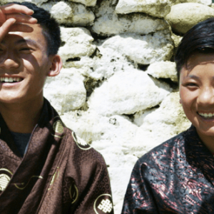 “日本一幸福な国”・ブータンの家族を追いかけるドキュメンタリー