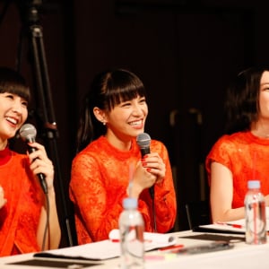 Perfume、ダンス・コンテストのグランプリ受賞者とコラボダンス披露