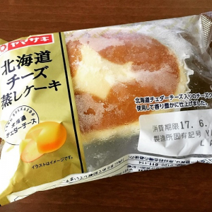 いつも冷やして食べてない？温めてもおいしい「北海道チーズ蒸しケーキ」のアレンジ方法をご紹介♡