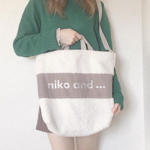 トートバッグ好き必見♡niko and…の新作”ボアトート”で一足先に冬っぽく♪