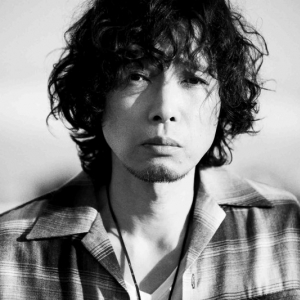 斉藤和義、新曲「アレ」＆札幌の貴重なライブ音源を収録したシングルCDリリース