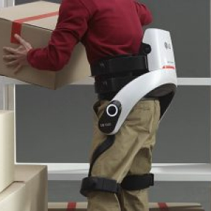 LG、労働者の作業をサポートするウェアラブルロボット「CLOi SuitBot」CESでお披露目へ