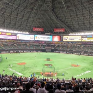 スタジアムやドームでの写真撮影ならカメラやレンズはどんなものを持っていけばいい？