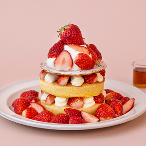 歴代No.1パンケーキも復活！J.S. PANCAKE CAFEにまっ赤なイチゴ尽くしの期間限定メニューが登場