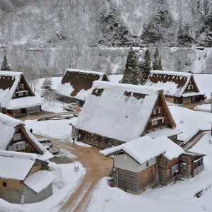 船でしか行けない秘湯!? 雪見の絶景露天＆五箇山を楽しむ、冬の富山旅