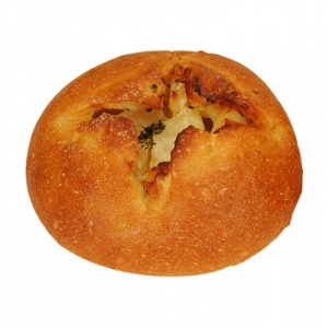 ファミマ「ごろっとしたじゃがいもフランスパン」北海道産ポテト使用！