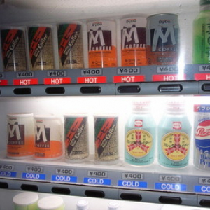 【4月28日は何の日…！？】日本初の缶ジュースが発売された日！