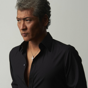 吉川晃司、デビュー35周年を記念して特別番組が連続放送決定