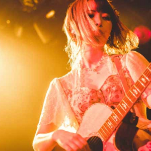 「私の本音は今日、尊いものになりました」橋爪もも、ワンマンライブ「赤裸々」SHIBUYA TAKE OFF7ライブレポ