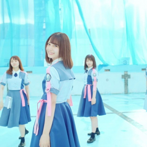 日向坂46、夏っぽさ満載の新曲「ドレミソラシド」MV公開